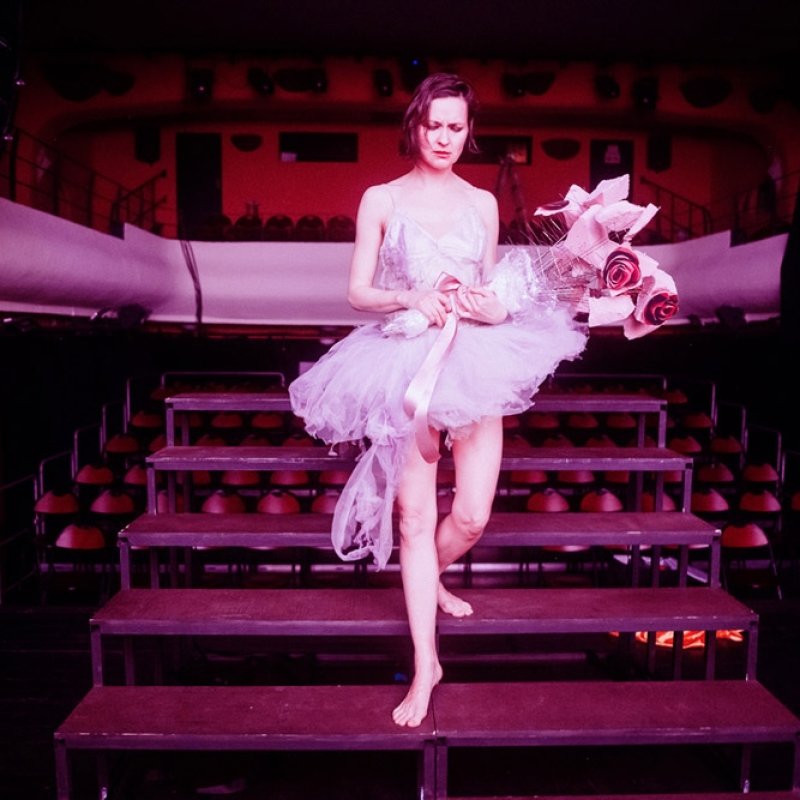 Miřenka Čechová & Spitfire Company: Ballerinas // DIVADLO DNEŠKA